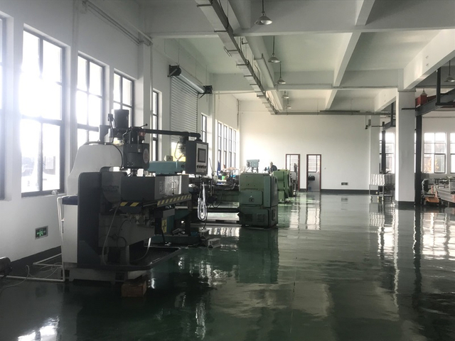 Workshop equipment